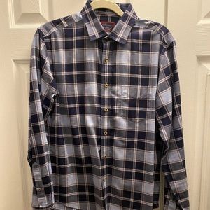 UNTUCKit Men’s flannel shirt